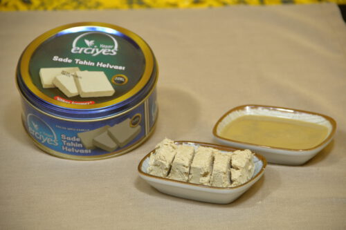 sade-tahin-helvasi-vitrin